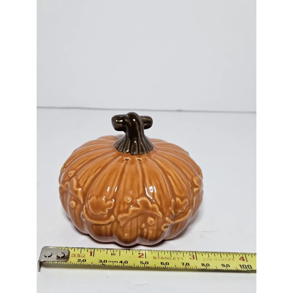 Ceramic Pumpkin Salt and Pepper Shakers Set Fall Thanksgiving Harvest Decor
